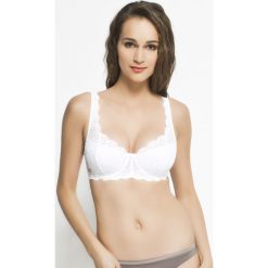 Triumph - Bielizna Amourette. Biała biustonosze Triumph, w koronkowe wzory, z elastanu. Za 169,90 zł.