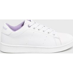 Vero Moda - Buty. Białe buty sportowe damskie Vero Moda, bez wzorów, ze skóry, sportowe. W wyprzedaży za 99,90 zł.