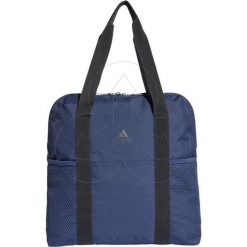 Torba sportowa ADIDAS na ramię CF3367. Torebki damskie sportowe Adidas, bez wzorów, eleganckie, na ramię, bez dodatków. W wyprzedaży za 89,99 zł.