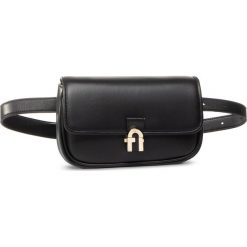 Saszetka nerka FURLA - Cosy EBD9EVK-NAB000-O6000-1-007-20-CN-E Nero. Czarne nerki damskie Furla, bez wzorów, ze skóry, bez dodatków. Za 989,00 zł.