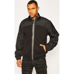 Kurtka przejściowa MCQ Alexander McQueen 577189 ROT29 1000. Czarne kurtki męskie McQ Alexander McQueen, m, bez wzorów, z bawełny, bez kaptura. W wyprzedaży za 1319,00 zł.