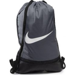 Plecak NIKE - BA5338 064 Szary. Szare plecaki męskie Nike, bez wzorów, z tworzywa sztucznego, sportowe. Za 49,00 zł.