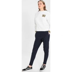 Bluzy rozpinane damskie: TWINTIP Bluza off white colourway