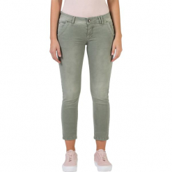 Dżinsy "Nali" - Slim fit - w kolorze khaki. Brązowe spodnie damskie z wysokim stanem Timezone, w paski, ze skóry. W wyprzedaży za 136,95 zł.