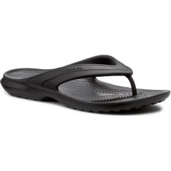 Japonki CROCS - Classic Flip 202635 Black. Czarne klapki damskie Crocs, bez wzorów, z tworzywa sztucznego, bez obcasa. Za 89,00 zł.