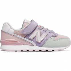 New Balance KV996P1Y. Szare buciki niemowlęce marki New Balance, z materiału. W wyprzedaży za 149,99 zł.