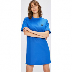 Adidas Originals - Sukienka. Niebieskie sukienki dzianinowe adidas Originals, na co dzień, casualowe, z okrągłym kołnierzem, z krótkim rękawem, mini. W wyprzedaży za 199,90 zł.
