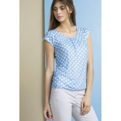Bluzka w groszki II. Bluzki damskie Monnari, plus size, w grochy, bez kołnierzyka. Za 49,95 zł.