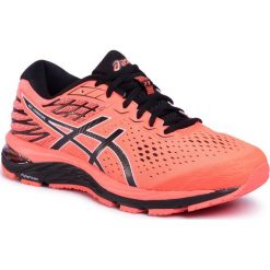 Buty ASICS - Gel-Cumulus 21 1011A551 Flash Coral/Black 700. Pomarańczowe buty sportowe męskie Asics, ze skóry ekologicznej, bez zapięcia, do biegania. W wyprzedaży za 459,00 zł.