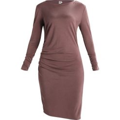 Sukienki hiszpanki: Saint Tropez DRESS WITH PLEATS DETAILS Sukienka z dżerseju sparrow