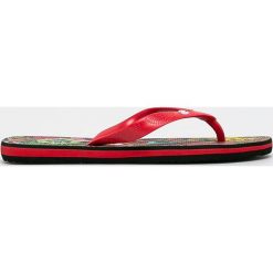 Desigual - Japonki. Czerwone klapki damskie Desigual, bez wzorów, z gumy, bez obcasa, na obcasie. W wyprzedaży za 69,90 zł.