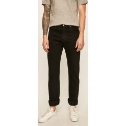 Levi's - Jeansy 501 Regular Fit. Czarne jeansy męskie Levi's®, s, z aplikacjami. W wyprzedaży za 299,90 zł.