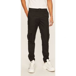 Produkt by Jack & Jones - Spodnie. Czarne spodnie męskie PRODUKT by Jack & Jones, na co dzień, xl, bez wzorów, z elastanu. Za 169,90 zł.
