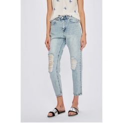 Vero Moda - Jeansy Nineteen. Niebieskie jeansy damskie Vero Moda, z podwyższonym stanem. W wyprzedaży za 99,90 zł.