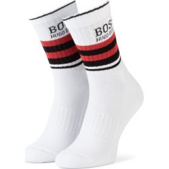 Skarpety Wysokie Męskie BOSS - Qs Rib Stripe Cc 50409503 101. Białe skarpetki męskie Boss, bez wzorów, z elastanu. Za 49,00 zł.