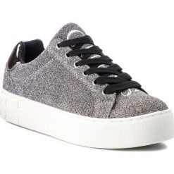 Sneakersy GUESS - FLMEA4 FAM12 SILVE. Szare sneakersy damskie marki Guess, ze skóry ekologicznej. W wyprzedaży za 279,00 zł.