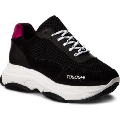 Sneakersy TOGOSHI - TG-03-01-000018 601. Czarne półbuty damskie marki Togoshi, bez wzorów, ze skóry, bez obcasa, na koturnie, bez zapięcia. W wyprzedaży za 269,00 zł.