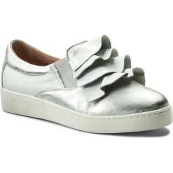Sneakersy EKSBUT - 28-4822-369/378-1G Srebro. Szare półbuty damskie marki Eksbut, na co dzień, bez wzorów, ze skóry, bez obcasa, na płaskiej podeszwie, bez zapięcia. W wyprzedaży za 199,00 zł.