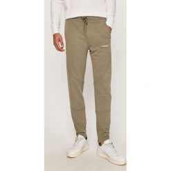 G-Star Raw - Spodnie. Zielone spodnie męskie G-Star RAW, na co dzień, s, z aplikacjami, z bawełny, retro. Za 469,90 zł.