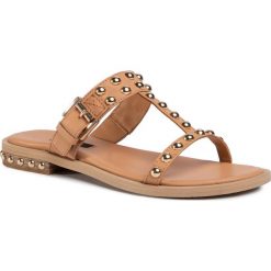 Klapki GINO ROSSI - AB-A05 Camel. Pomarańczowe klapki damskie Gino Rossi, z aplikacjami, ze skóry, bez obcasa, na obcasie. Za 239,99 zł.