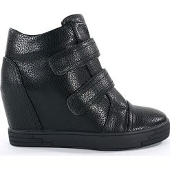 BOTKI DAMSKIE SER 28789 CZA. Botki damskie Sergio Leone, ze skóry, bez obcasa, bez zapięcia. Za 59,00 zł.