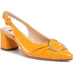 Sandały HÖGL - 9-104635 Mango 9200. Pomarańczowe klapki damskie HÖGL, bez wzorów, ze skóry, bez obcasa. W wyprzedaży za 479,00 zł.