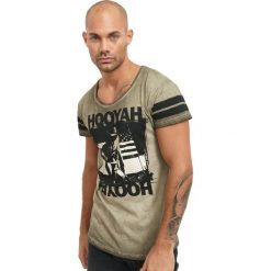 T-shirt w kolorze khaki ze wzorem. Brązowe t-shirty męskie True Prodigy, xxl, z nadrukiem, z bawełny, z okrągłym kołnierzem. W wyprzedaży za 54,95 zł.