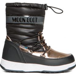 Buty MOON BOOT JR GIRL SOFT WP. Czarne buty dziewczęce zimowe Moon Boot, przed kolano, bez zapięcia. W wyprzedaży za 234,00 zł.