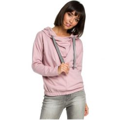 Bewear Bluza Damska L Różowy. Różowe bluzy damskie BeWear, l, bez wzorów, z materiału, bez rękawów, bez kaptura. W wyprzedaży za 183,00 zł.