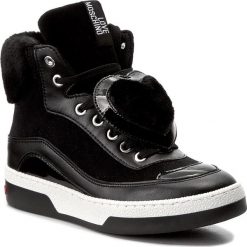 Sneakersy LOVE MOSCHINO - JA15343G04JJ100B Nero. Czarne półbuty damskie Love Moschino, na co dzień, bez wzorów, z zamszu, bez obcasa, bez zapięcia. W wyprzedaży za 599,00 zł.