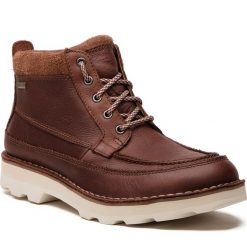 Kozaki CLARKS - Korik Rise Gtx GORE-TEX 261381947 British Tan. Brązowe buty zimowe męskie Clarks, z gore-texu. W wyprzedaży za 499,00 zł.