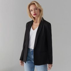 Dzianinowa marynarka - Czarny. Czarne marynarki damskie Mohito, bez wzorów, z dzianiny. Za 139,99 zł.