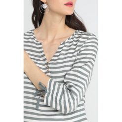Taifun 3/4 ARM Bluzka evergreen. Zielone bluzki damskie marki Taifun, z materiału. Za 379,00 zł.
