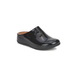 Chodaki FitFlop SHUV PATENT. Czarne klapki damskie FitFlop, bez wzorów, bez obcasa. W wyprzedaży za 383,20 zł.