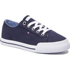 Tenisówki TOMMY HILFIGER - Essential Sneaker FW0FW03853 Tommy Navy 406. Niebieskie półbuty damskie TOMMY HILFIGER, bez wzorów, z gumy, bez zapięcia. W wyprzedaży za 259,00 zł.
