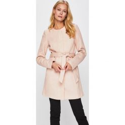 Vero Moda - Płaszcz. Różowe kurtki damskie Vero Moda, s, w paski, z bawełny. W wyprzedaży za 129,90 zł.