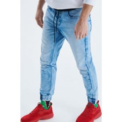 Jeansowe Joggery - Niebieski. Niebieskie joggery męskie marki Cropp, m, z jeansu. Za 99,99 zł.