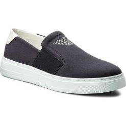 Tenisówki EMPORIO ARMANI - X4X227 XL194 A138 Night/Optical White. Niebieskie tenisówki męskie Emporio Armani, z gumy. W wyprzedaży za 409,00 zł.