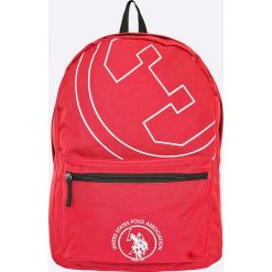 U.S. Polo - Plecak. Czerwone plecaki męskie marki U.S. Polo, w paski, z materiału. W wyprzedaży za 89,90 zł.