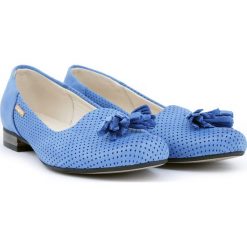 Balerinki dziurkowane - skóra naturalna - model 010 - kolor szafirowy. Niebieskie baleriny damskie Zapato, bez wzorów, ze skóry, bez obcasa. W wyprzedaży za 187,00 zł.