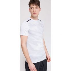 Koszulka treningowa męska TSMF003 - biały. Białe t-shirty męskie 4f, m, z elastanu, z dekoltem na plecach. Za 79,99 zł.