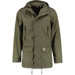 Carhartt WIP BATTLE Parka rover green. Zielone płaszcze męskie marki Carhartt WIP, s, bez wzorów, z bawełny, bez kaptura. W wyprzedaży za 468,30 zł.