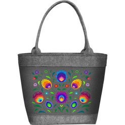 Torebka "Polo" w kolorze szarym ze wzorem - (S)28 x (W)28 x (G)10 cm. Szare torebki klasyczne damskie Bertoni, z materiału. W wyprzedaży za 59,95 zł.