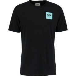 Wood Wood BOX Tshirt z nadrukiem black. Czarne koszulki polo męskie marki Wood Wood, m, z nadrukiem, z bawełny. Za 229,00 zł.