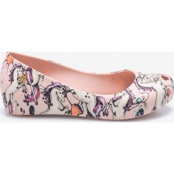Melissa - Baleriny dziecięce. Szare baleriny dziewczęce marki Melissa, z materiału. W wyprzedaży za 279,90 zł.