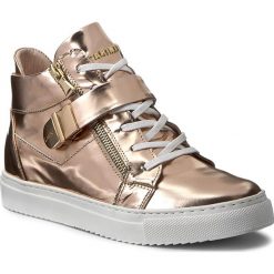 Sneakersy CARINII - B3948 J26-000-000-B67. Różowe półbuty damskie Carinii, z aplikacjami, ze skóry, bez obcasa, na koturnie, bez zapięcia. W wyprzedaży za 229,00 zł.