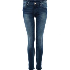 True Religion CASEY Jeans Skinny Fit blue stretch denim. Niebieskie rurki damskie marki True Religion, z elastanu. W wyprzedaży za 845,10 zł.