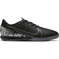 Buty piłkarskie Nike Mercurial Vapor 13 Academy Ic M AT7993 001 czarne. Czarne buty sportowe męskie Nike, ze skóry, bez zapięcia, do piłki nożnej. W wyprzedaży za 379,00 zł.