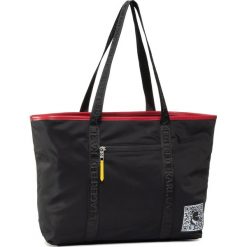 Torebka KARL LAGERFELD - 201W3129 Black. Czarne torebki klasyczne damskie KARL LAGERFELD, bez wzorów, ze skóry, bez dodatków. W wyprzedaży za 479,00 zł.