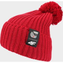 Czapka uniseks 4Hills CAU101 - czerwony. Czerwone czapki damskie z aplikacjami, z wełny. W wyprzedaży za 34,99 zł.